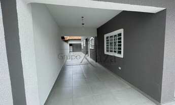 Imagem 2: Casa Sobrado - 6 Dormitórios - Bosque dos Eucaliptos - 312m²