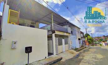 Imagem: Casa com 3 quartos (sendo 1 suíte), com