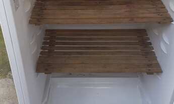 Imagem: Geladeira.Electrolux. Degeloseco