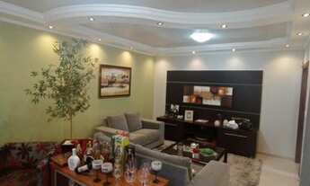 Imagem 3: Casa Sobrado à venda no Bairro Brasil, 250m2, 3 quartos, 3 vagas de garagem em Uberlândia