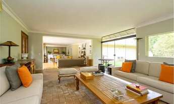 Imagem 5: Localizada em rua fechada com Guarita! 4 suítes! Piscina! 4 Vagas! Real Parque!