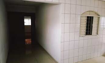 Imagem 5: CASA SETOR UNIÃO 3 QUARTOS SUÍTE PORCELANATO PRÓXIMO A AVENIDA T-9 OPORTUNIDADE ÚNICA