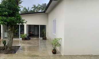 Imagem: Chácara X Casa Curitiba