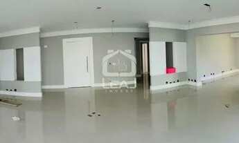 Imagem 2: Apartamento de 387 m², com 4 suítes e 6 vagas de garagem. Para locação por R$ 25.200,00/mê