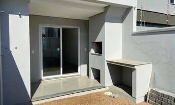 Imagem 3: Sobrado com 2 suítes, na Rua Silvio Luis Barbieri, localização exclusiva e cercado de casa