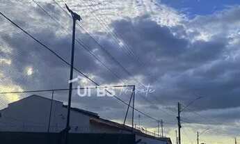 Imagem 2: Casa de Rua - Casa 3 quartos, sendo 1 suíte