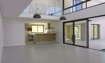 Imagem 4: Casa de condomínio para aluguel possui 362 metros quadrados com 4 quartos