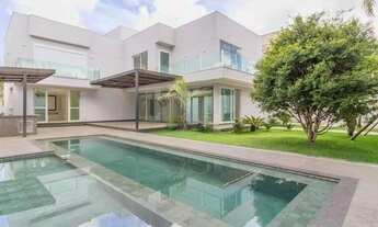 Imagem 2: Sobrado para aluguel possui 608 metros quadrados com 4 quartos em Belvedere - Belo Horizon