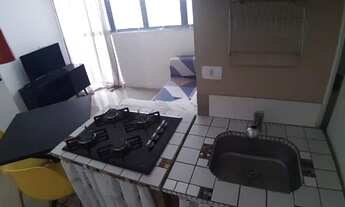 Imagem 2: Apartamento para aluguel possui 32 metros quadrados com 1 quarto em Alto da Rua XV - Curit