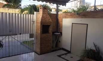 Imagem: Sobrado em Condomínio de casas na Atalaia