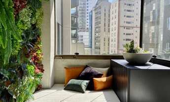 Imagem 3: Apartamento mobiliado com 1 suíte à venda, 70 m² por R$ 1.600 .000 e locação por R$13.000