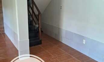 Imagem 7: CASA DUPLEX COM TRÊS QUARTOS SENDO UMA SUITE EM COND FECHADO EM VARGEM PEQUENA COM PISCINA