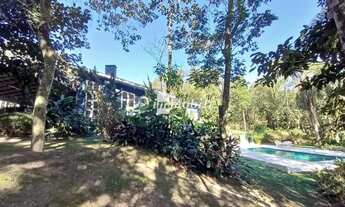 Imagem 4: Casa à venda e para alugar em Embu das Artes, Granja Viana, com 4 suítes, com 440 m²