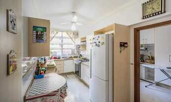 Imagem 3: Apartamento com 3 dormitórios sendo 1 suíte e 2 vagas na região Central de Balneário Cambo