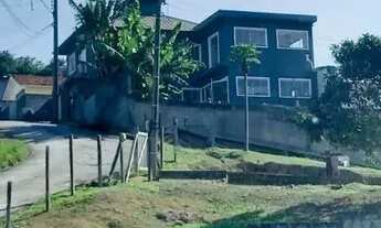 Imagem 6: Casa para Venda em Biguaçu, Fundos, 4 dormitórios, 2 banheiros, 3 vagas