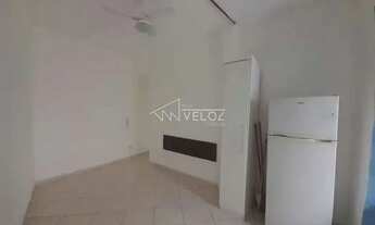 Imagem 6: Kitnet/Conjugado - / Residencial / Centro