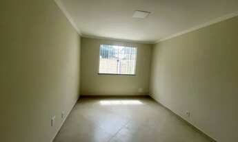 Imagem 4: Ótimo apartamento todo reformado composto por, Sala, 2 Quartos- em Quintino