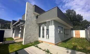 Imagem: LINDA CASA COM PISCINA NA PRAIA DE ITAIPUAÇU