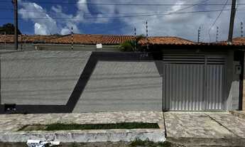 Imagem 2: Imóvel para venda com 198 metros quadrados com 3 quartos em Gruta de Lourdes - Maceió - AL