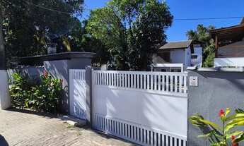 Imagem 2: Casa em condomínio com 90m² a 50m da praia com 02 suítes