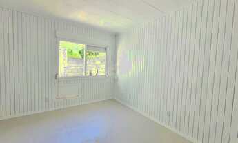 Imagem 6: Casa em condomínio reformada com 2 dormitórios, cozinha ampla, vaga de garagem para 2 carr