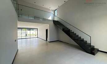 Imagem 2: Imóvel para venda possui 413 metros quadrados com 5 quartos em Centro - Camboriú - SC