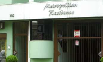 Imagem 2: Raridade! Apto com 2 box de garagem em condomínio próximo do Shopping Bourbon