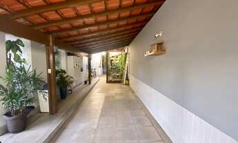 Imagem 4: Linda Casa de Alto Padrão com 04 Quartos