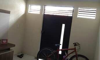 Imagem 2: Casa à venda com 2 quartos e 2 banheiros