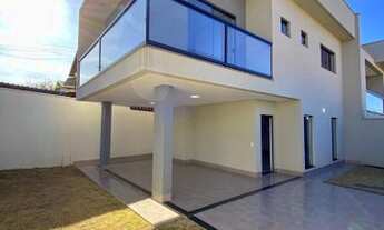 Imagem: Casa nova com quintal à venda