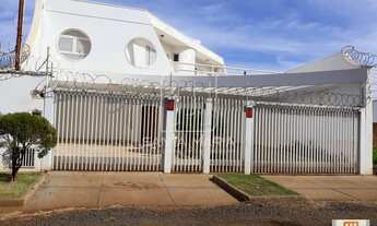 Imagem 1: Casa (sobrado na rua) 5 dormitórios/suite