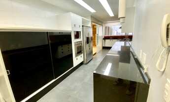 Imagem 5: Apartamento para venda tem 222 metros quadrados com 3 quartos em Campo Belo - São Paulo