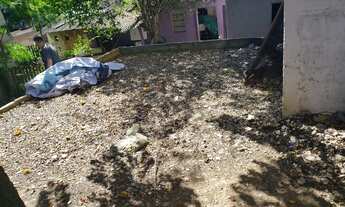 Imagem 4: Vendo casa antiga