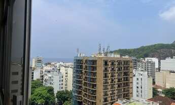 Imagem 2: Apartamento com vista mar e montanhas para venda possui 134 metros quadrados com 4 quartos