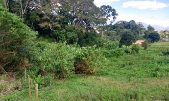 Imagem 2: Terreno totalmente plano e aproveitável