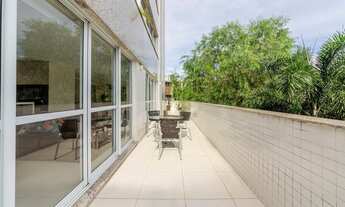 Imagem 6: GARDEN DE FRENTE PARA PRAÇA E AO LADO DO CLUBE GNU