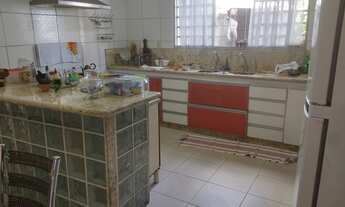 Imagem: Casa para venda tem 250 metros quadrados