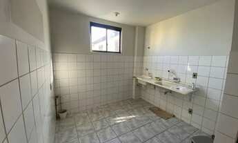 Imagem 4: Qs 108 apartamento de 2 quartos, fica no 4º andar, próximo do metro só R$ 135.000,00