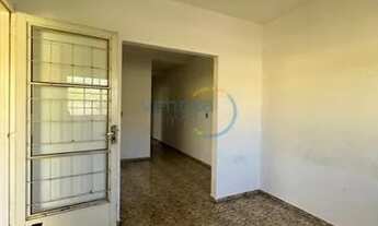 Imagem 4: Casa Residencial com 2 quartos para alugar por R$ 900.00, 67.93 m2 - PEROLA - LONDRINA/PR