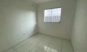 Imagem 7: Casa térrea com 3 quartos, terraço, gradeada, a poucos metros da avenida principal, por R