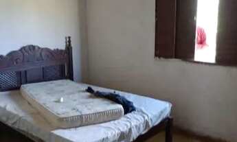 Imagem 3: Casa com terreno grande