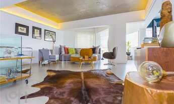 Imagem 7: Cobertura luxuosa de 320m² com 4 suítes e 4 vagas em um dos bairros mais desejados de São