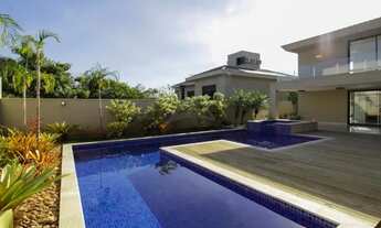 Imagem 2: Casa de condomínio para aluguel possui 362 metros quadrados com 4 quartos