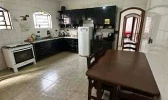 Imagem 6: CASA A VENDA NA REGIÃO DA RIBEIBEIRA , FRENTE DE RUA