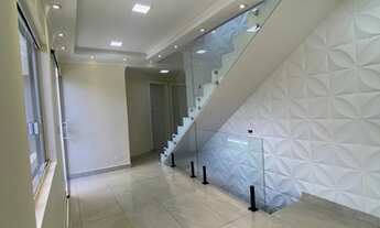 Imagem 4: Sobrado triplex para venda tem 185 m2 com 4 quartos em Cidade Industrial - Curitiba - PR