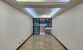 Imagem 2: Apartamento reformado com 3 vagas escrituradas