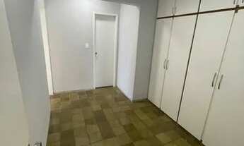 Imagem 6: Apartamento para venda possui 177 metros quadrados com 4 quartos em Espinheiro - Recife