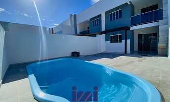 Imagem: Sobrado com piscina perto do mar a venda