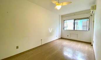 Imagem 6: Excelente apartamento de dois dormitórios com uma vaga garagem, perto do Clube Dores