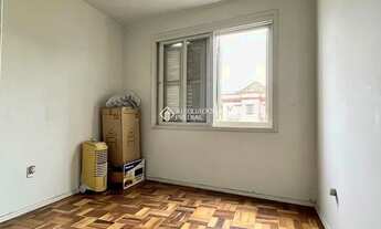 Imagem 3: Apartamento para venda possui 81 metros quadrados com 3 quartos em Floresta - Porto Alegre